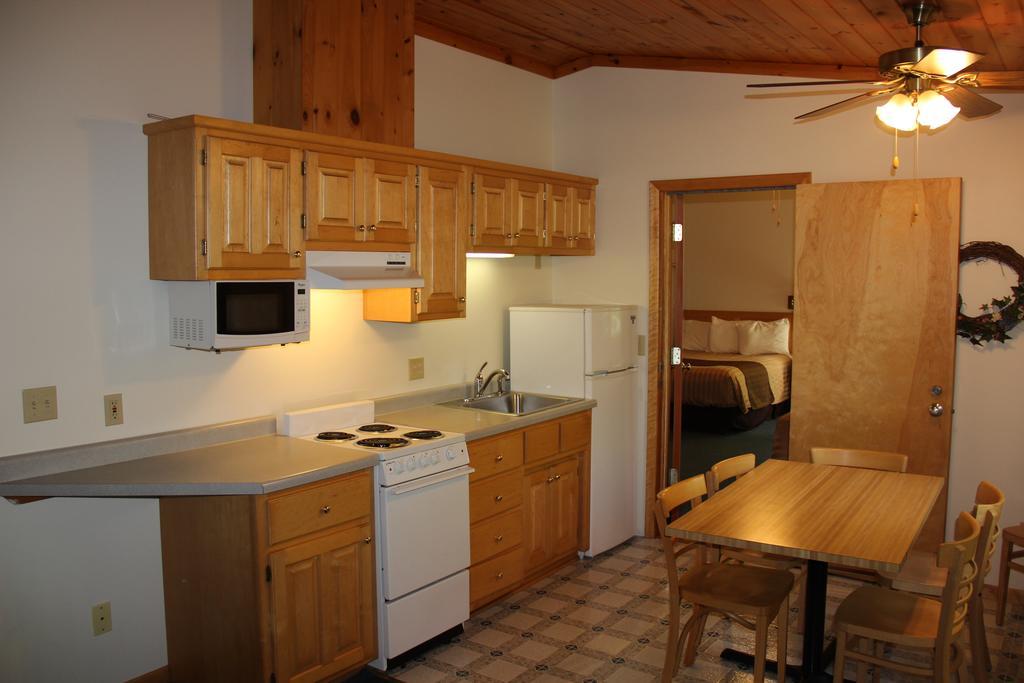 Superior Ridge Resort Motel Schroeder 외부 사진