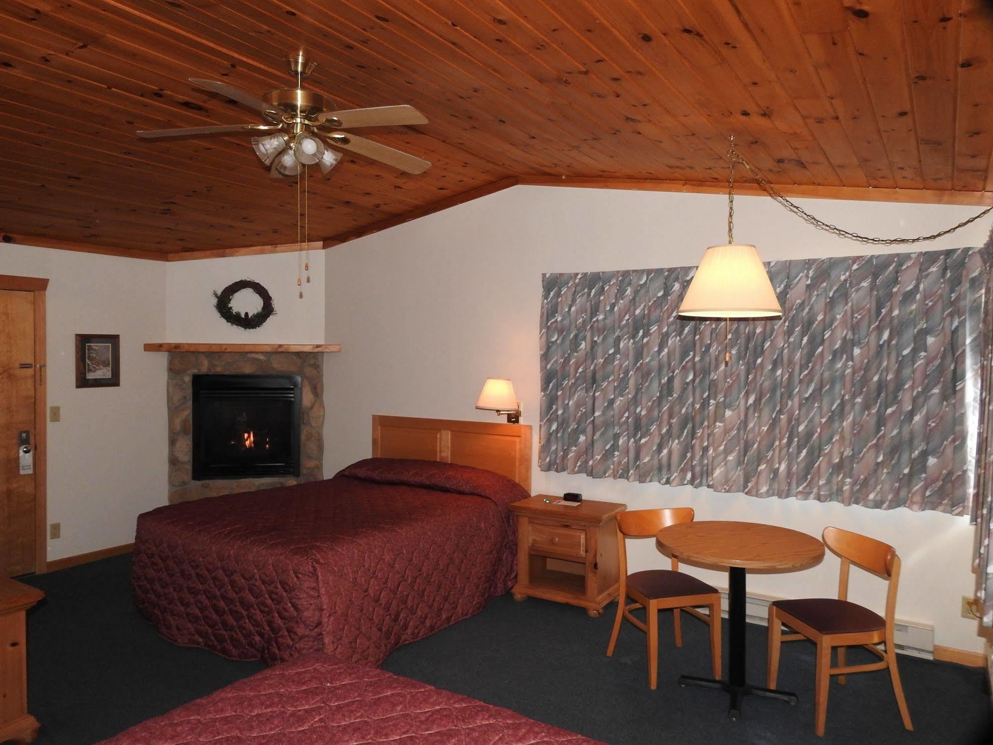 Superior Ridge Resort Motel Schroeder 외부 사진