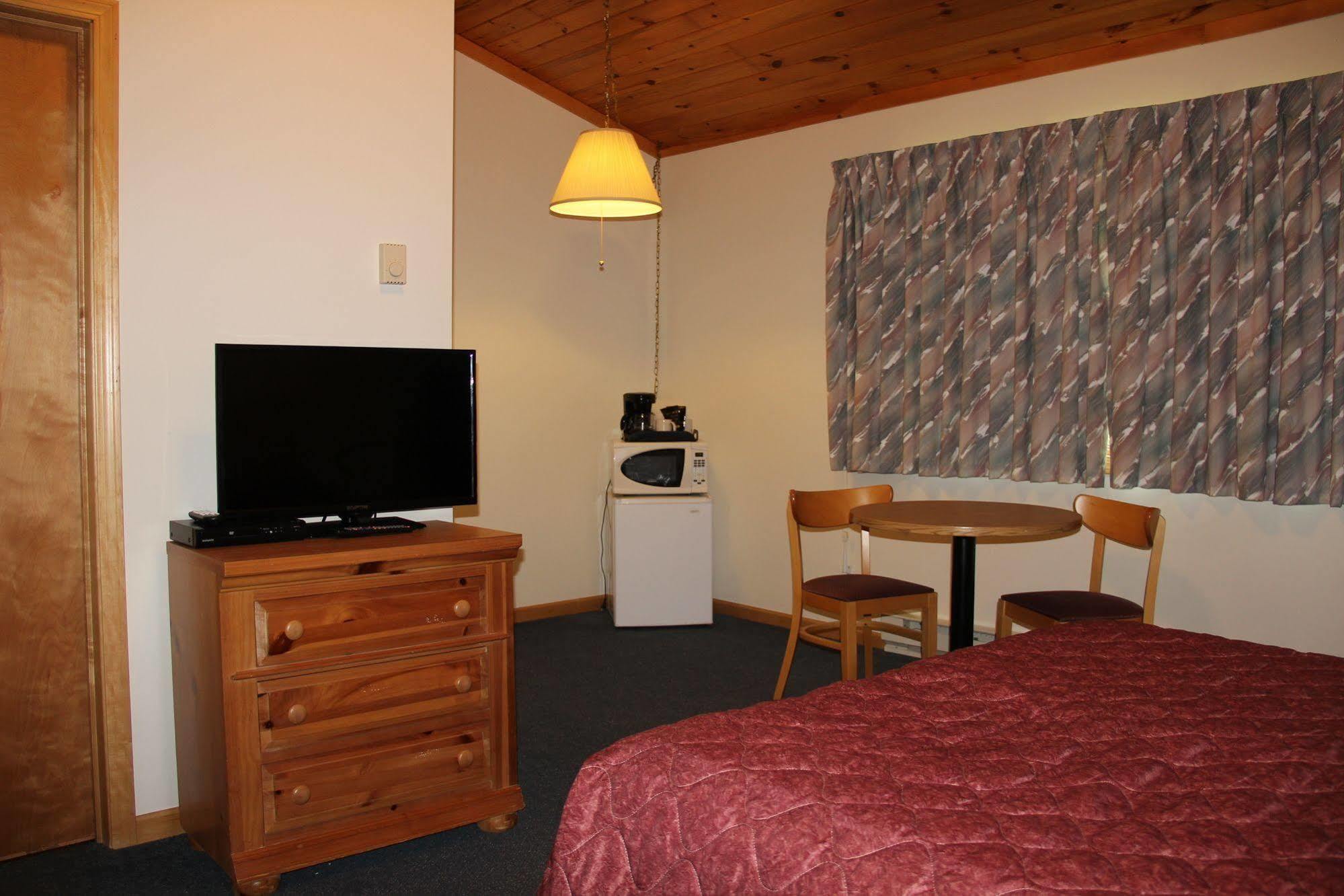 Superior Ridge Resort Motel Schroeder 외부 사진