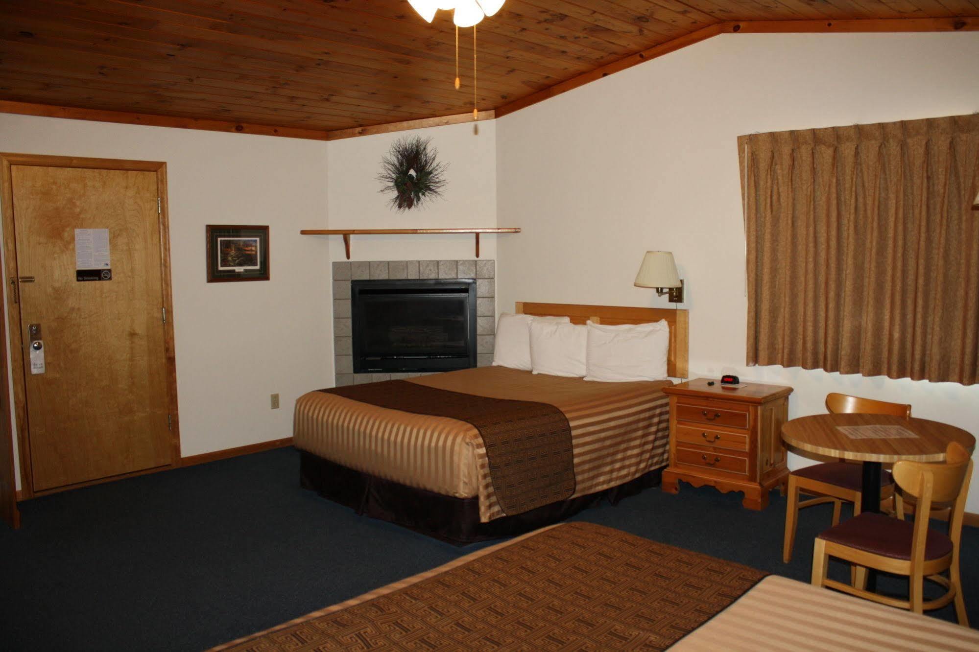 Superior Ridge Resort Motel Schroeder 외부 사진